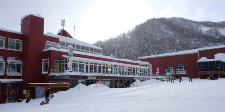 札幌國際滑雪場中中央口