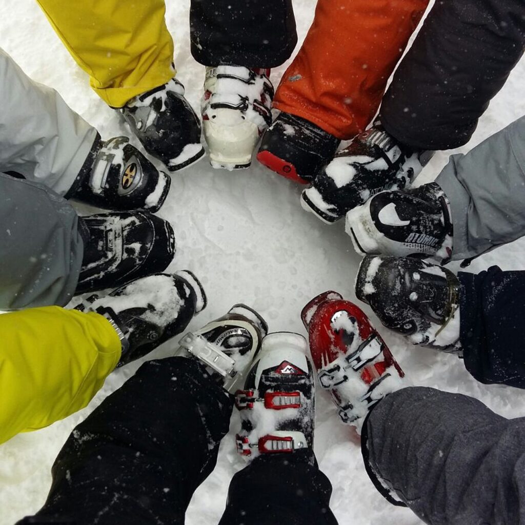 ski, snow, boot, boots reunited, ski boots, nature, circle, gray circle