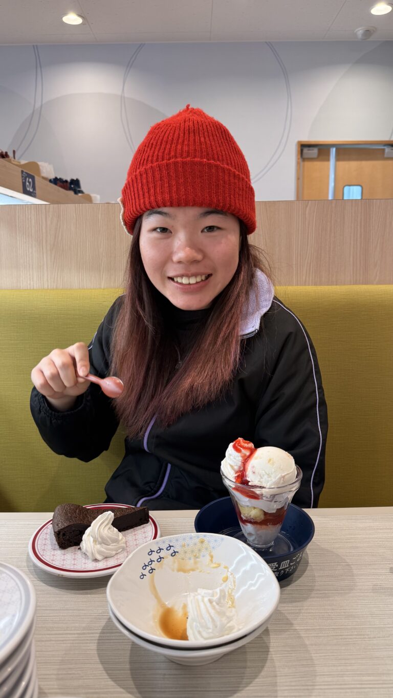 Snoway Academy 雙板及單板滑雪教練 嘉怡