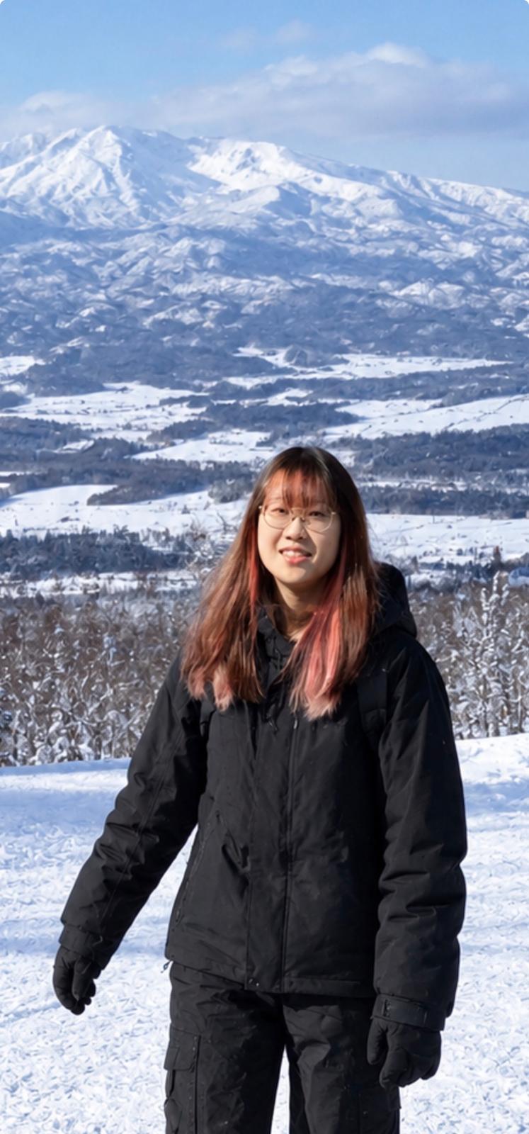 Snoway Academy 雙板滑雪教練 Liz
